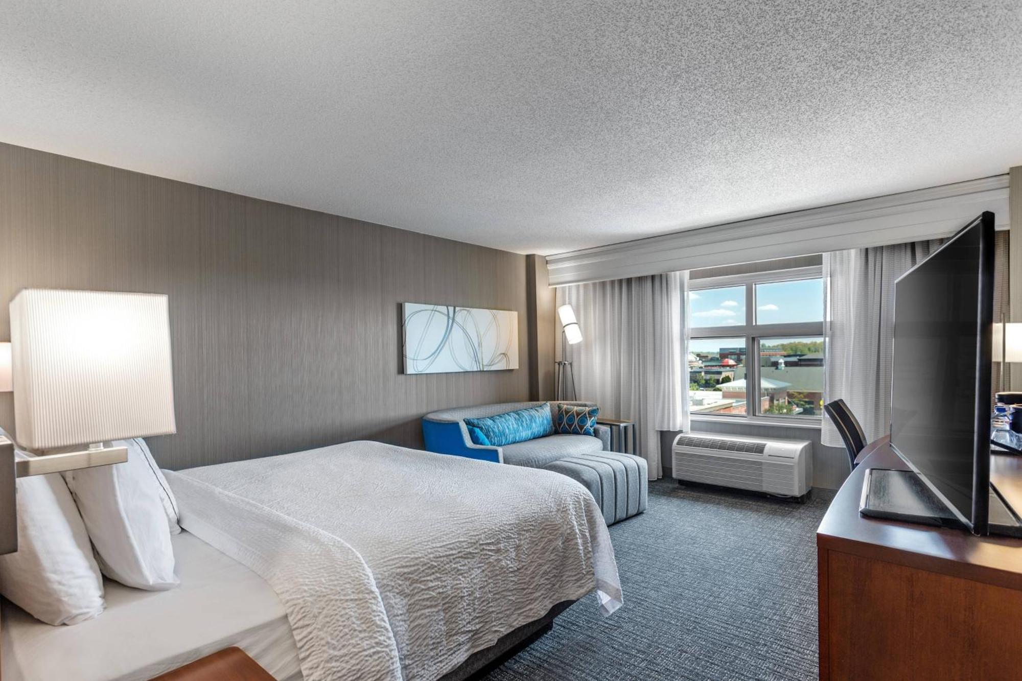 Отель Courtyard Columbus Easton Экстерьер фото